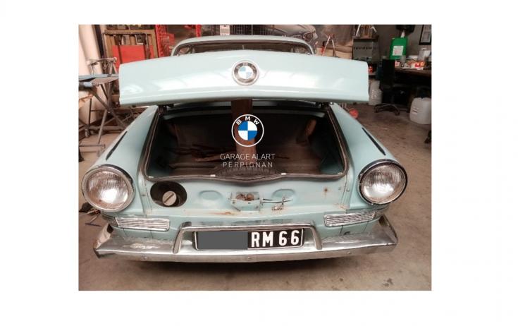 BMW 700