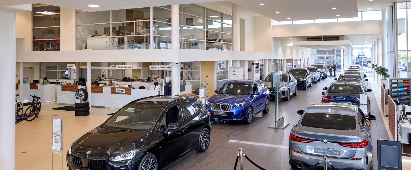 Hall BMW Charrier
