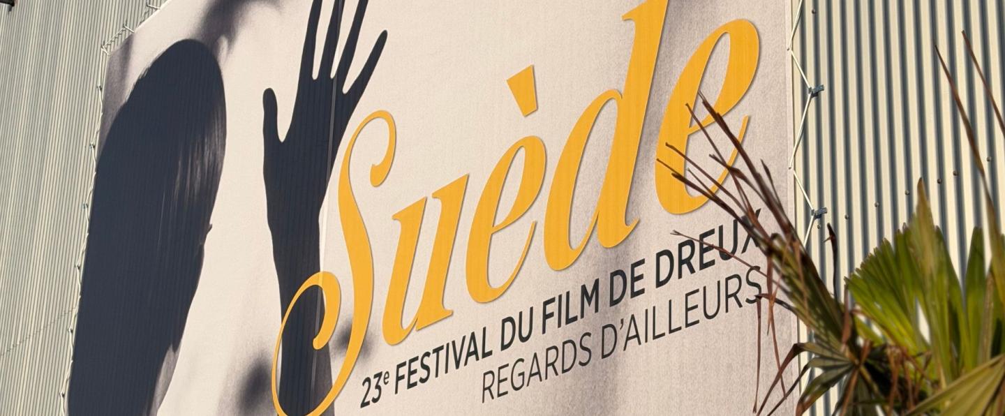 affiche du festival, bmw partenaire du Festival Regards d'Ailleurs depuis plus de 20 ans.