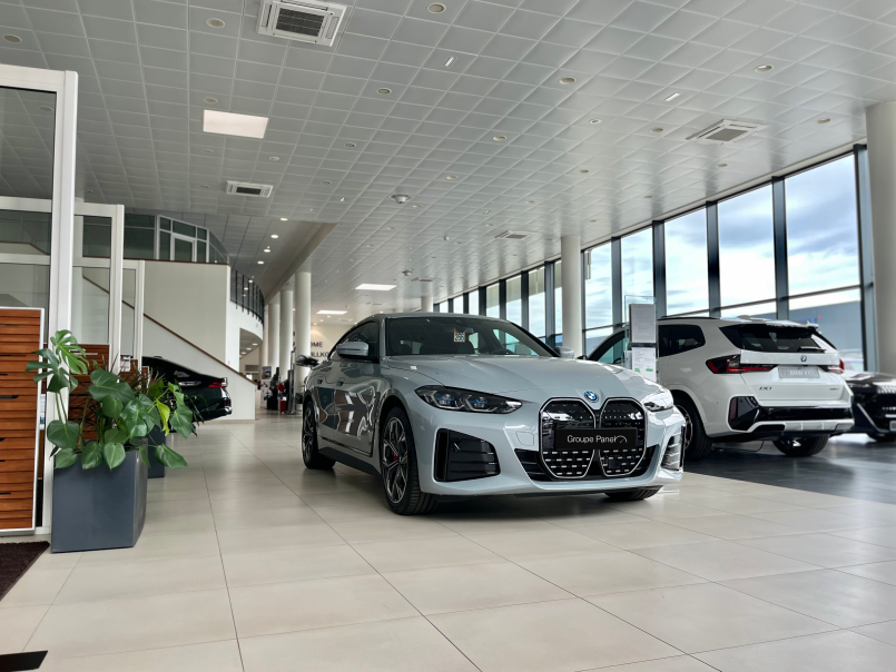 hall BMW MELUN